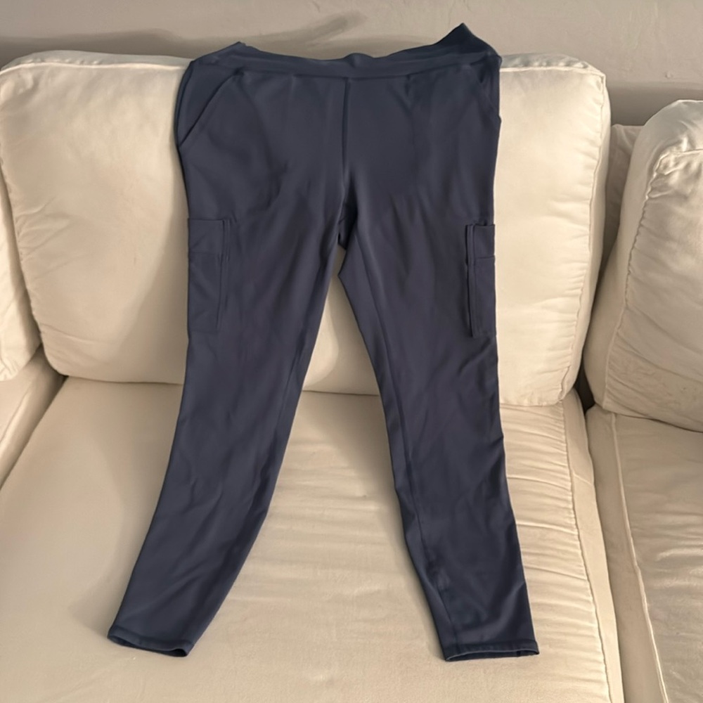 Avalanche Outdoor Supply Workout leggings with pockets